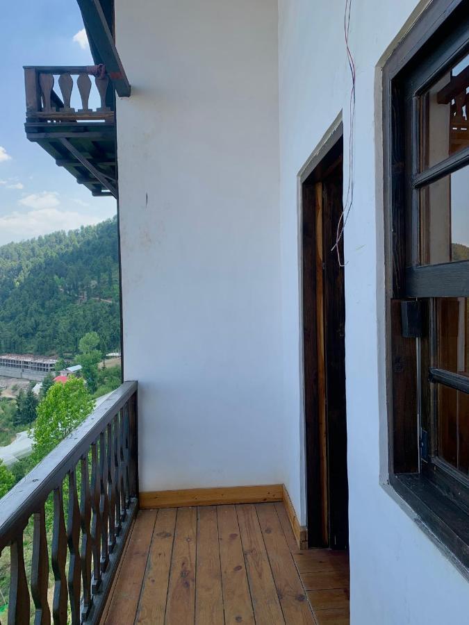 Хостел Sugar Cube Retreat Шимла Экстерьер фото
